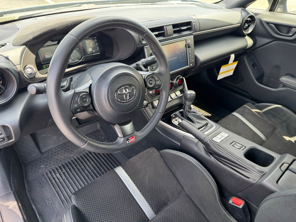 Used 2024 Toyota GR86 Premium image 14