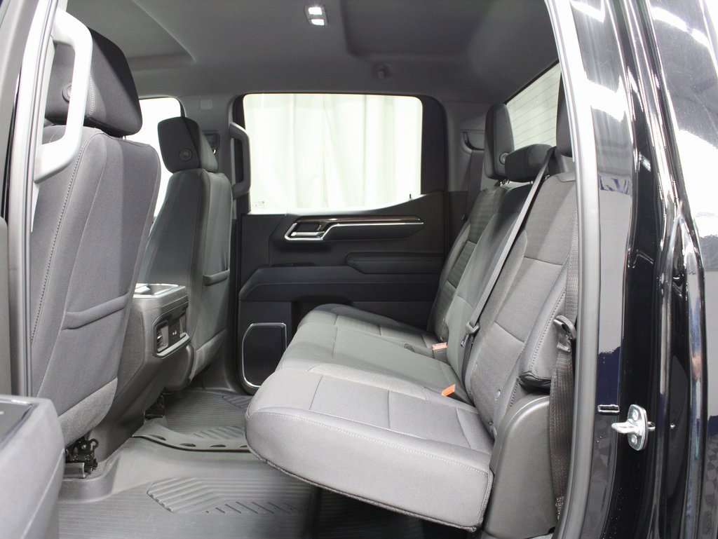 Used 2025 Chevrolet Silverado 1500 RST image 10