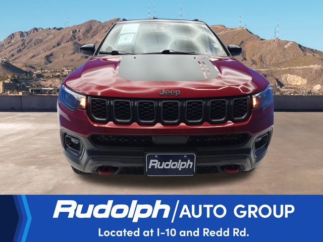 Used 2025 Jeep Compass Trailhawk AWD/4WD image 8