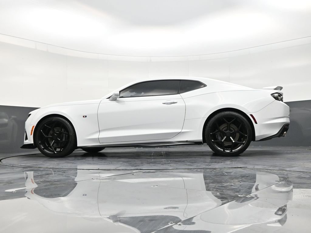 Used 2019 Chevrolet Camaro SS image 22