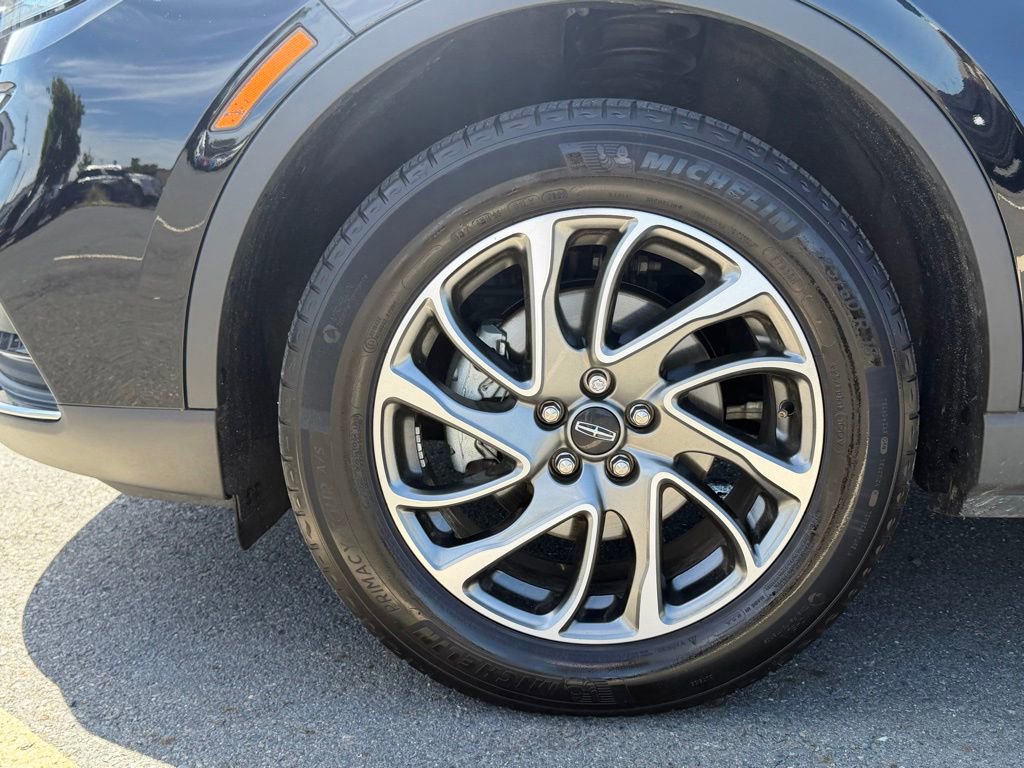 Used 2022 Lincoln Corsair AWD w/ Equipment Group 101A image 11