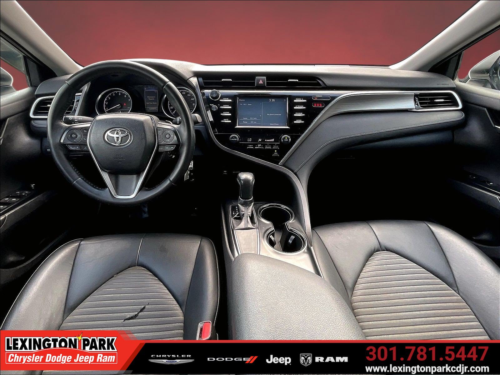 Used 2018 Toyota Camry SE FWD image 7