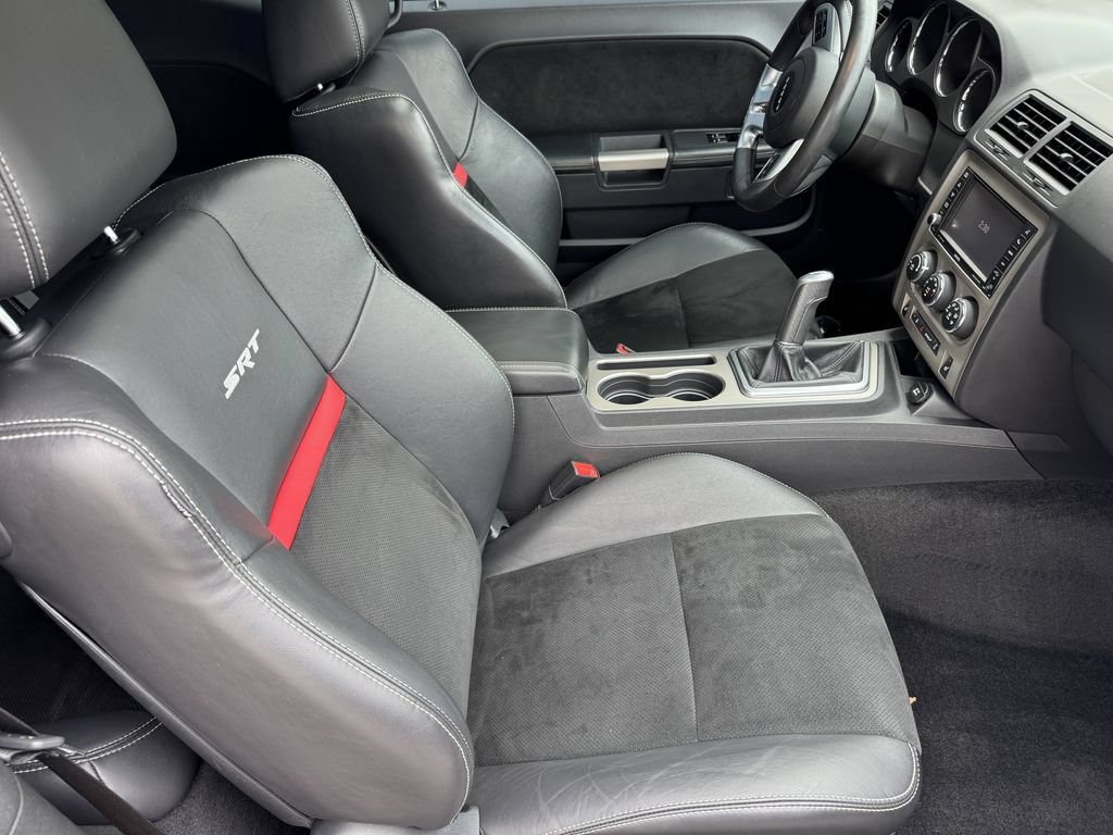 Used 2012 Dodge Challenger SRT8 RWD image 27