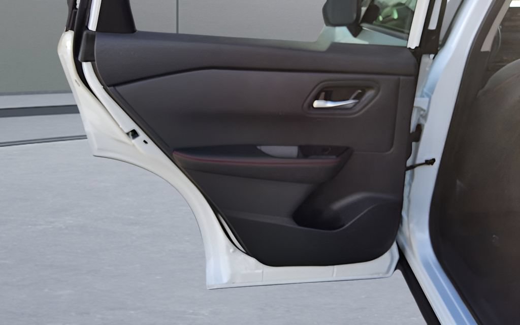 New 2026 Nissan Rogue SV AWD/4WD image 36