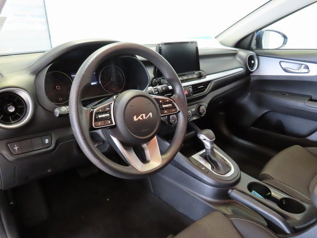 Used 2024 Kia Forte LXS image 4