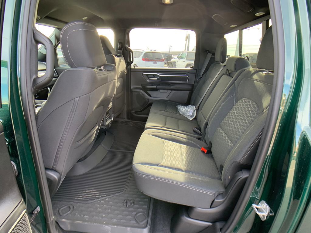 New 2026 RAM 1500 4x4 Crew Cab image 25