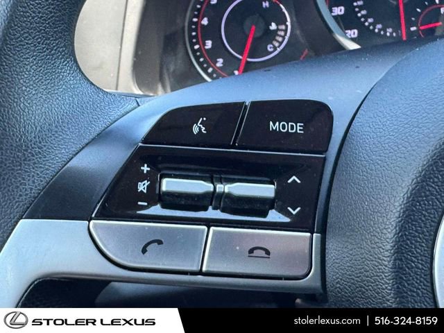 Used 2023 Hyundai Elantra SEL w/ Preferred Accessory Package FWD image 24