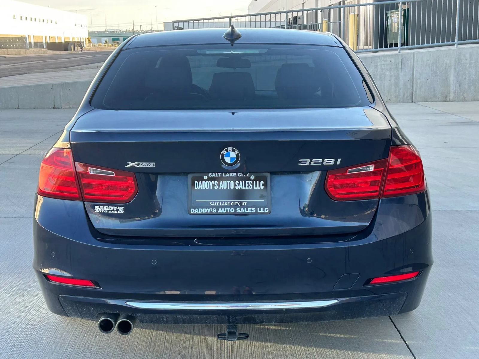 Used 2014 BMW 328i xDrive Sedan AWD/4WD image 4