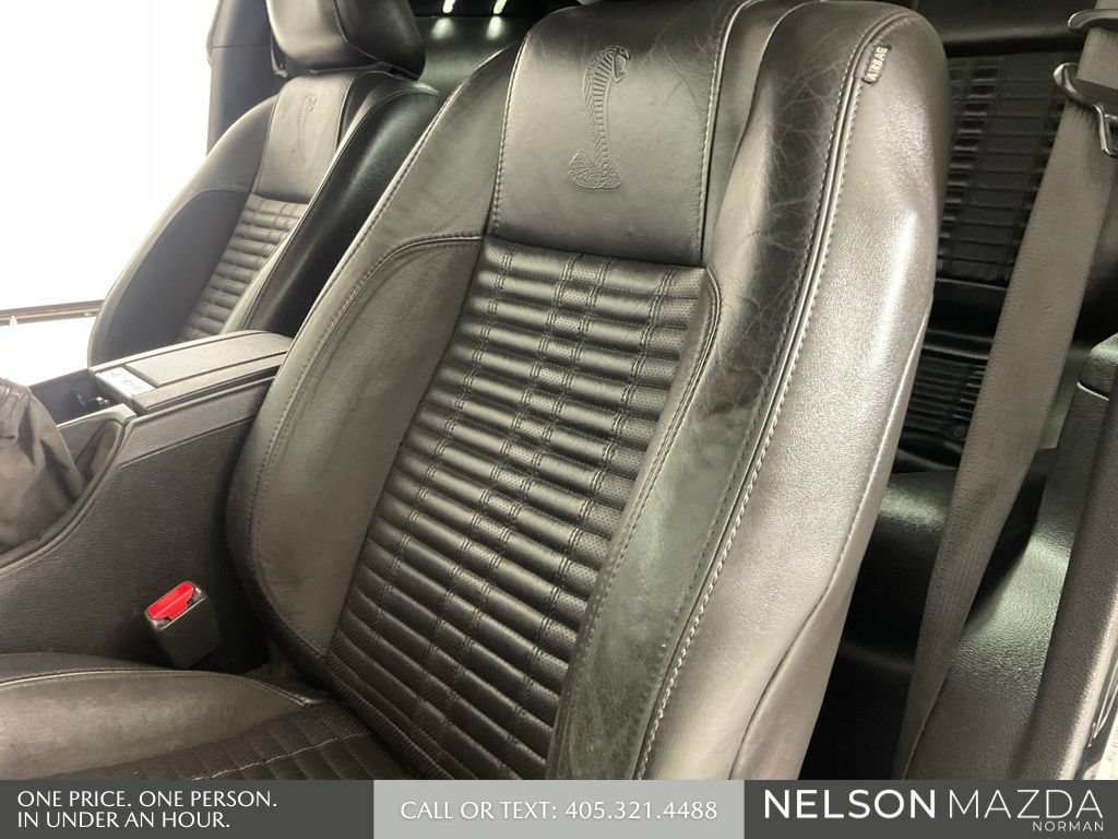 Used 2010 Ford Mustang Shelby GT500 RWD image 18