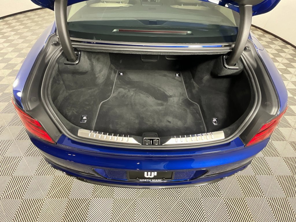 Used 2023 Bentley Flying Spur S V8 image 27