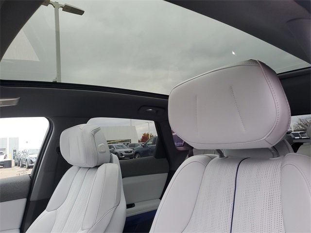 Certified 2025 Cadillac Optiq Luxury 2 w/ LPO, Floor Liner Package image 22