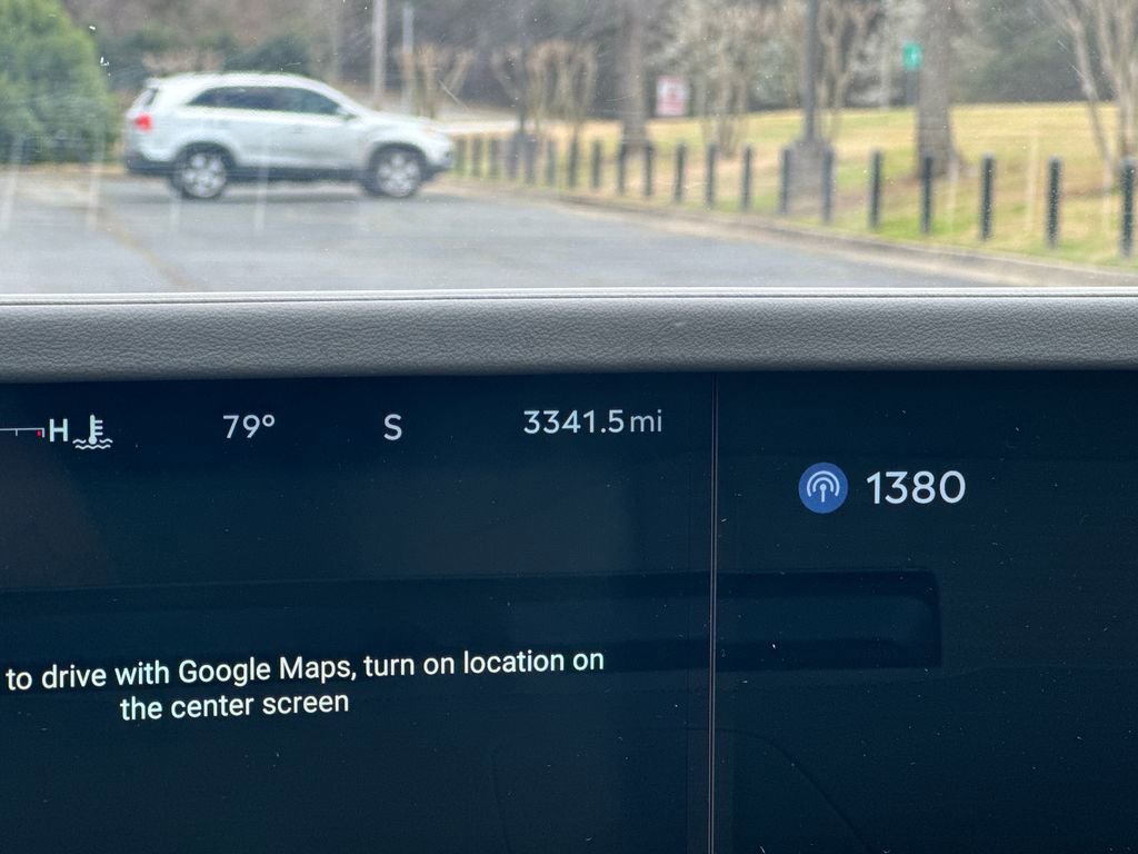 Used 2025 Lincoln Nautilus Reserve image 8