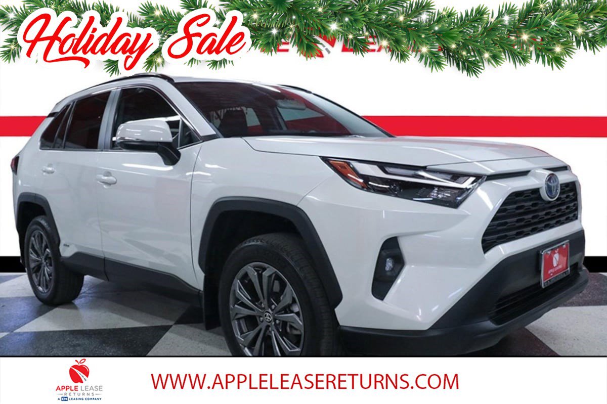Used 2022 Toyota RAV4 XLE Premium image 1