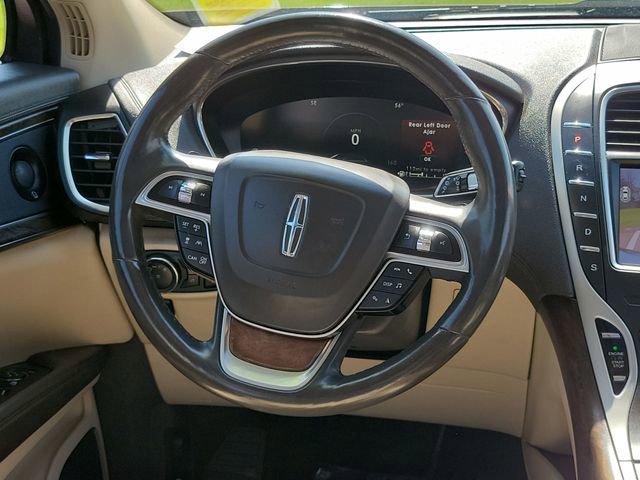Used 2020 Lincoln Nautilus Reserve w/ Equipment Group 201A FWD image 32