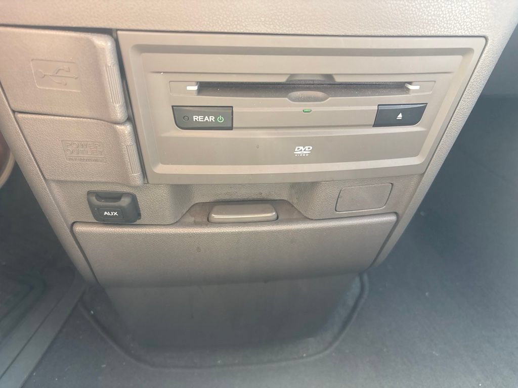 Used 2016 Honda Odyssey SE image 9