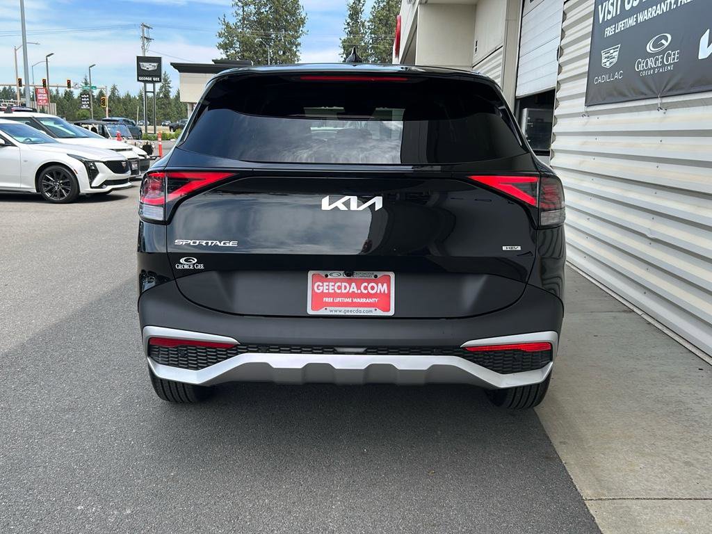 New 2025 Kia Sportage LX image 5