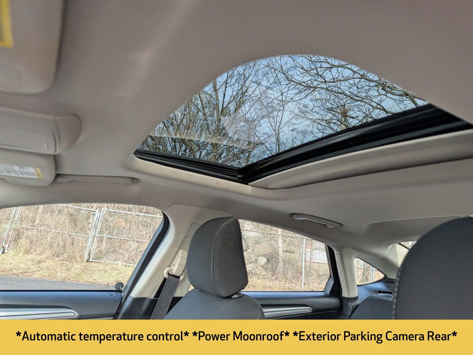 Used 2020 Ford Fusion SE image 5