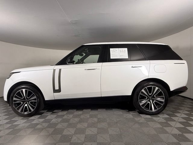 Certified 2025 Land Rover Range Rover Autobiography AWD/4WD image 3