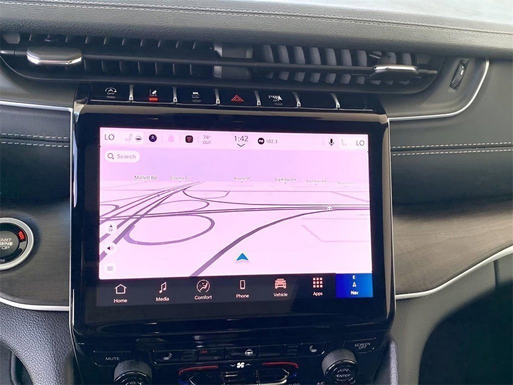 New 2025 Jeep Grand Cherokee Limited w/ Trailer Tow Package image 38