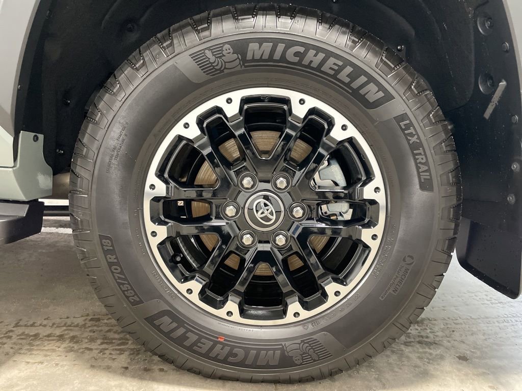 Used 2025 Toyota Sequoia SR5 AWD/4WD image 11