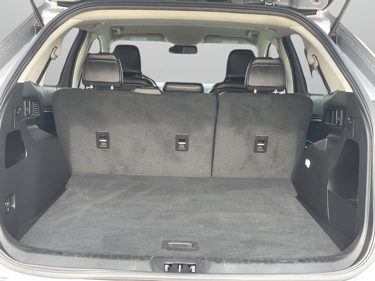 Certified 2023 Ford Edge SEL AWD/4WD image 8