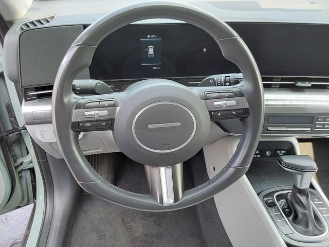 Used 2025 Hyundai Kona SEL AWD/4WD image 19
