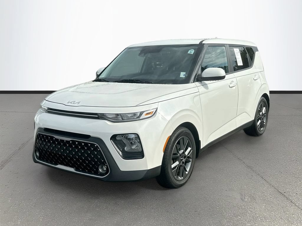 Certified 2022 Kia Soul EX FWD image 3