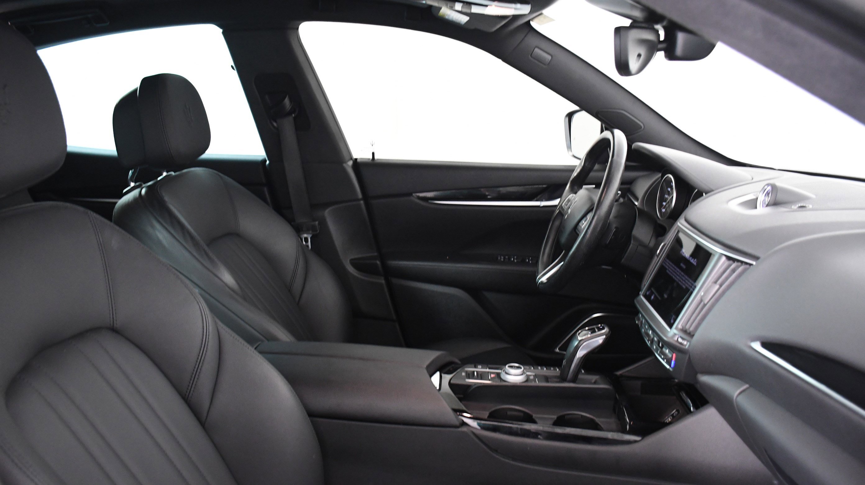 Used 2022 Maserati Levante GT image 27
