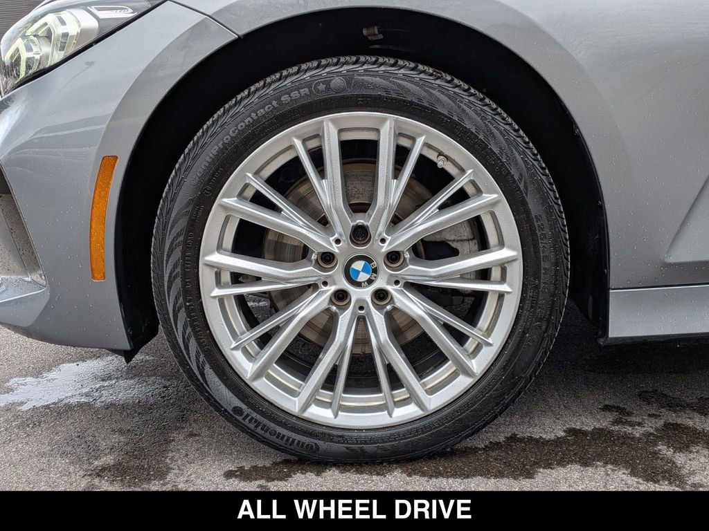 Certified 2024 BMW 330i xDrive Sedan w/ Convenience Package image 11