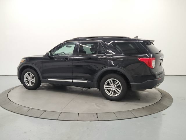 Used 2023 Ford Explorer XLT w/ Equipment Group 202A AWD/4WD image 6