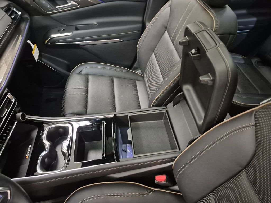 New 2026 Chevrolet Traverse High Country image 36