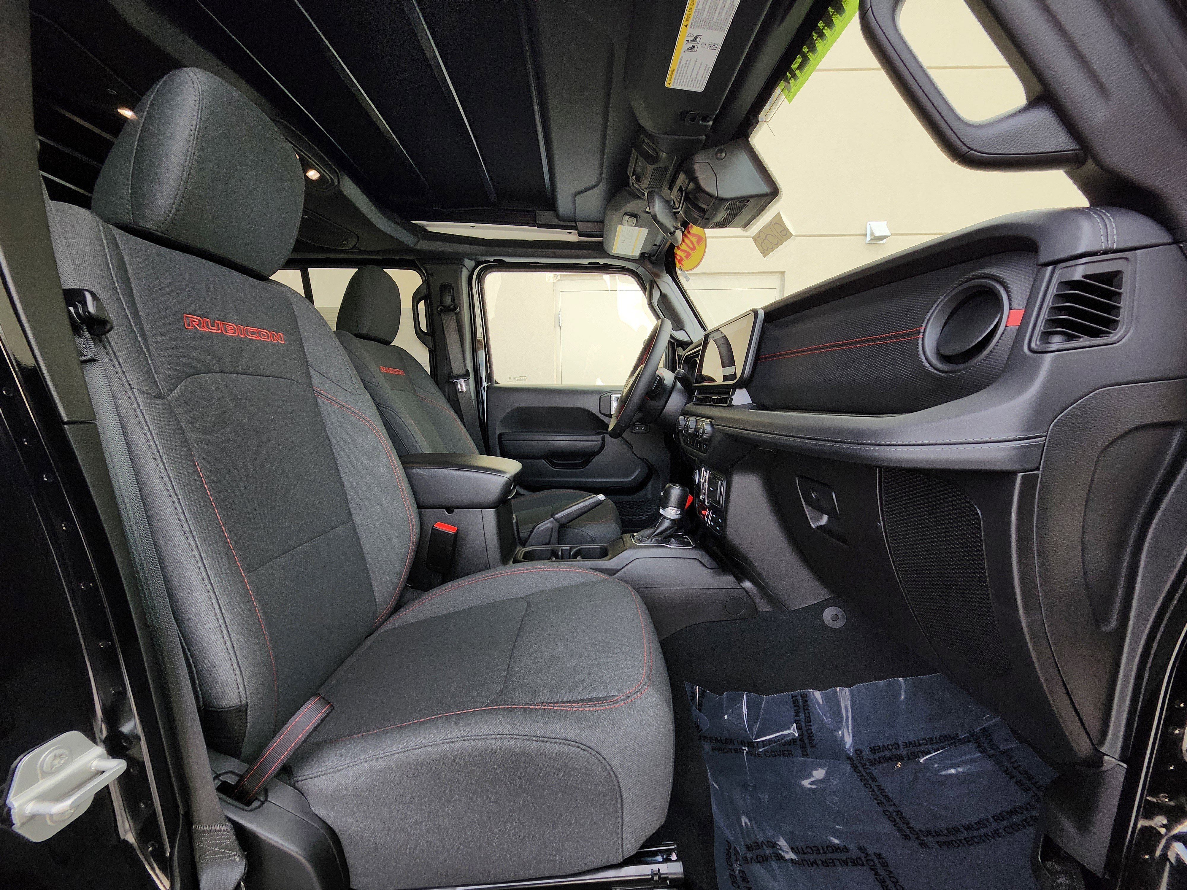 Used 2024 Jeep Wrangler Rubicon w/ Convenience Group image 23