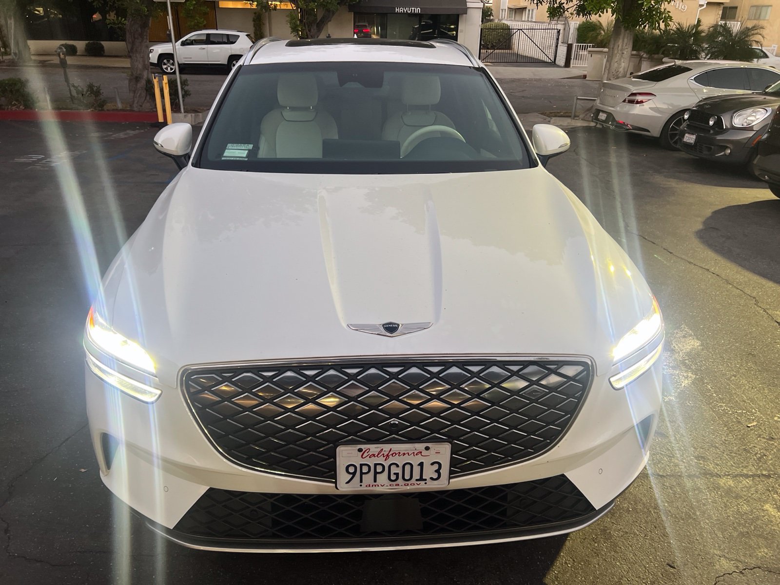 Used 2025 Genesis Electrified GV70 AWD/4WD image 8
