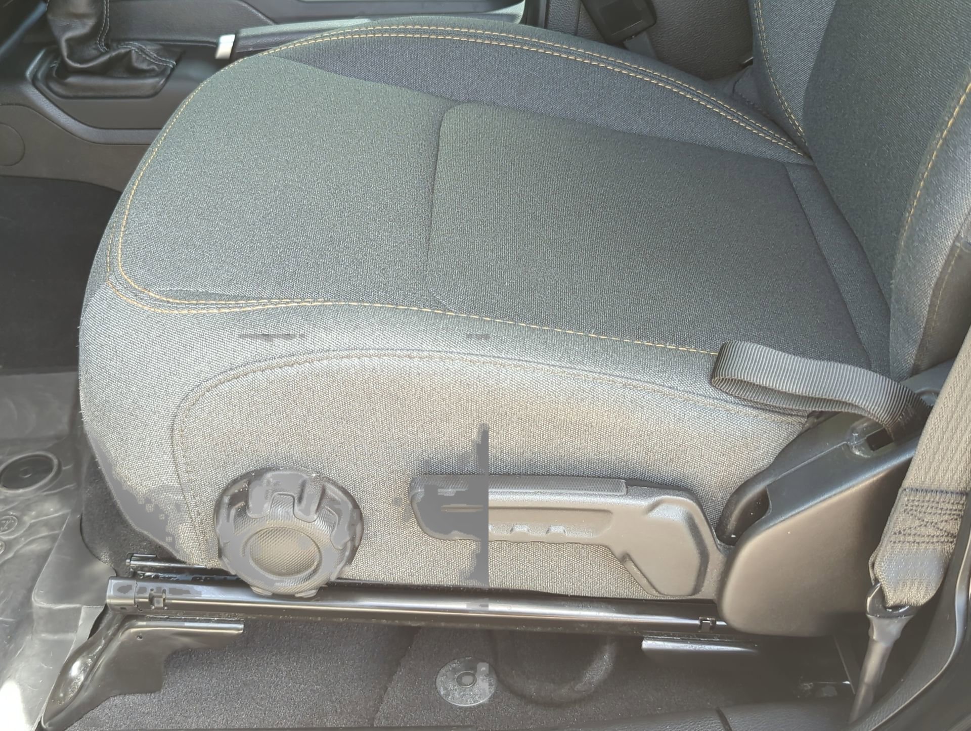 Used 2025 Jeep Wrangler Unlimited Sahara AWD/4WD image 55