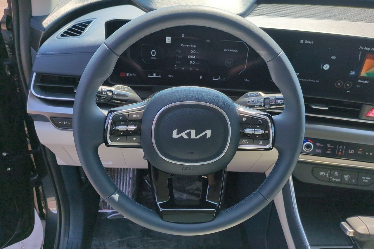 New 2026 Kia Carnival SX Prestige image 10