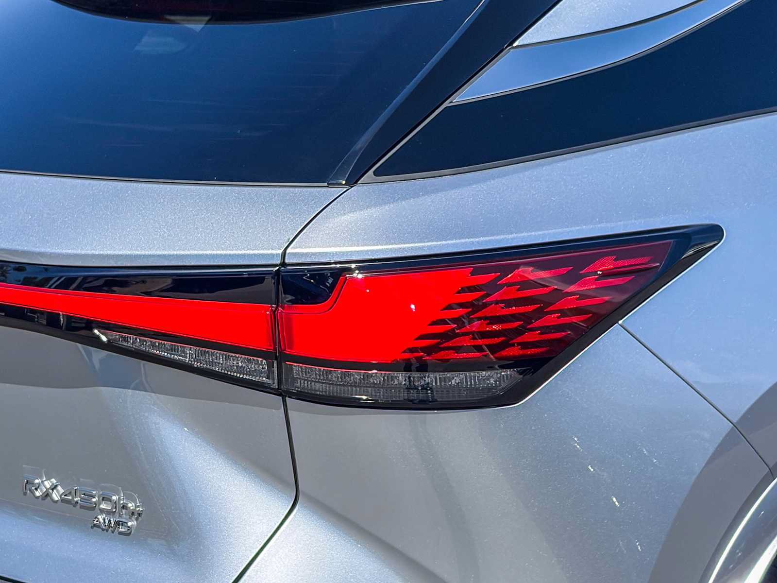 Used 2025 Lexus RX 450h AWD w/ Convenience Package image 8