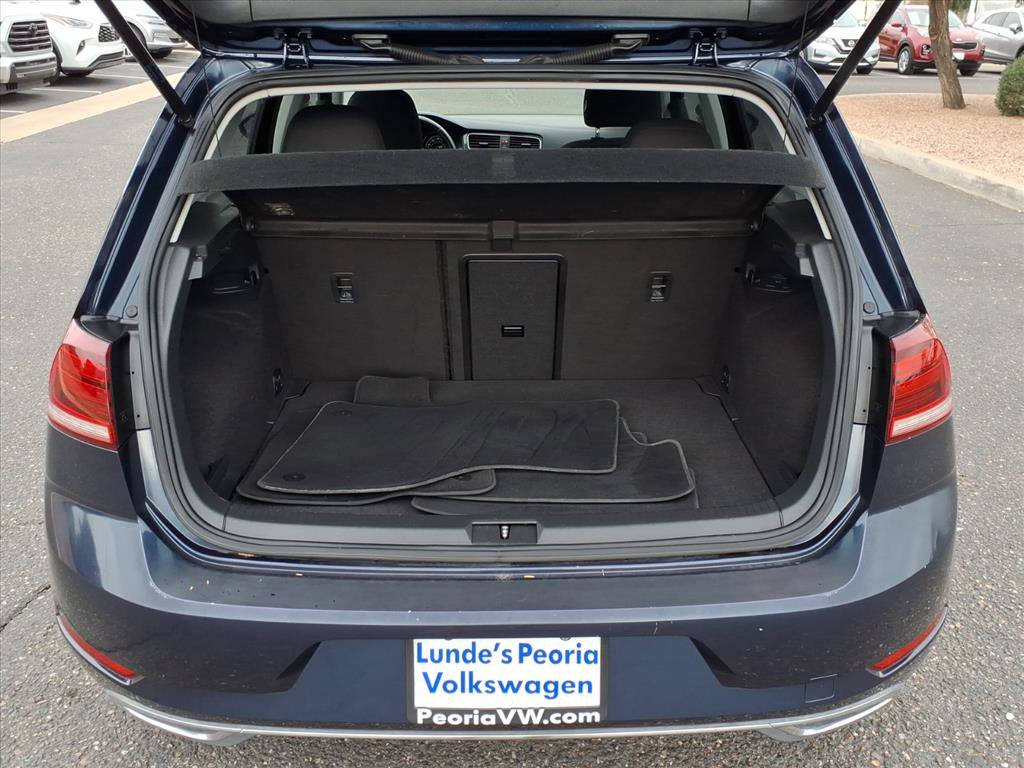 Used 2018 Volkswagen Golf S image 16