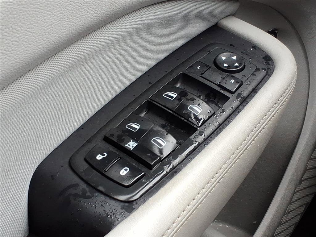 Used 2013 Dodge Dart SXT image 17