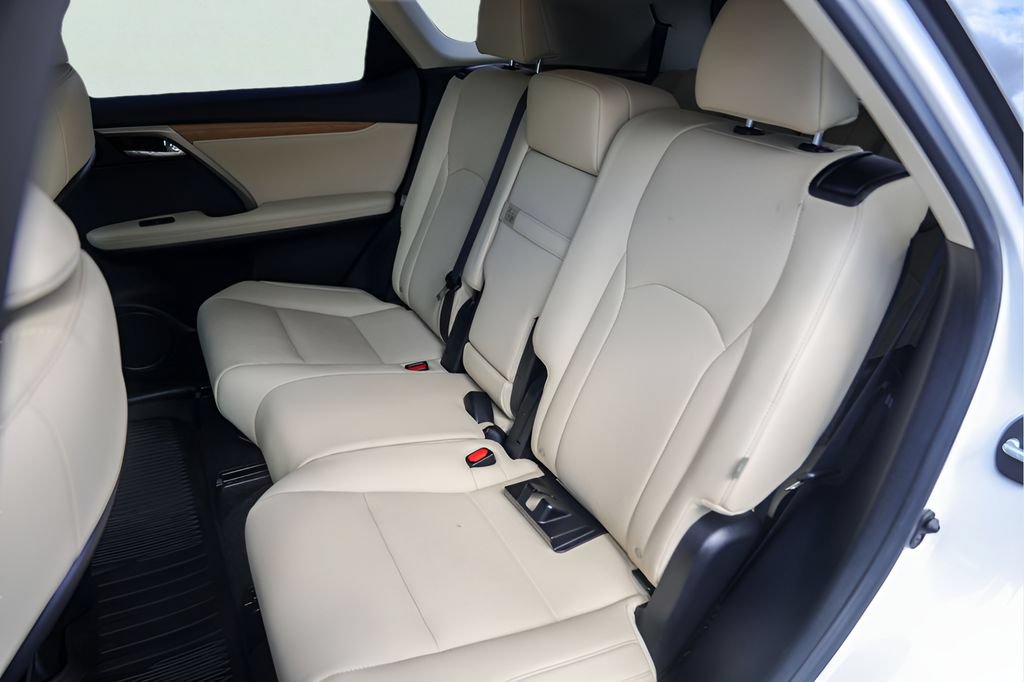 Used 2021 Lexus RX 350L FWD w/ Premium Package image 27