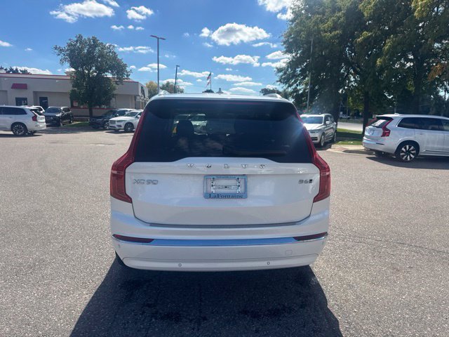 Used 2024 Volvo XC90 B6 Plus w/ Protection Package Premier AWD/4WD image 6