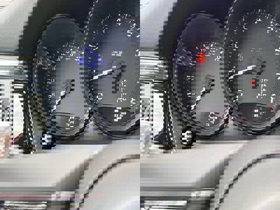 Certified 2026 Porsche Macan image 14