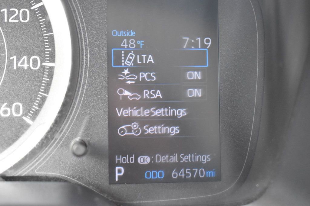 Used 2021 Toyota Corolla LE image 37