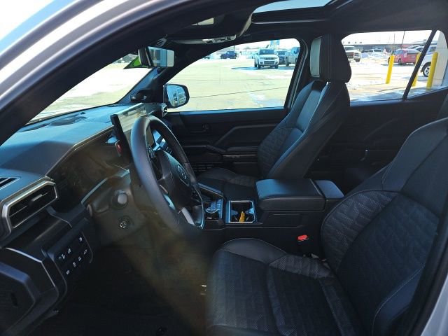 Used 2025 Toyota 4Runner TRD Off-Road Premium image 14
