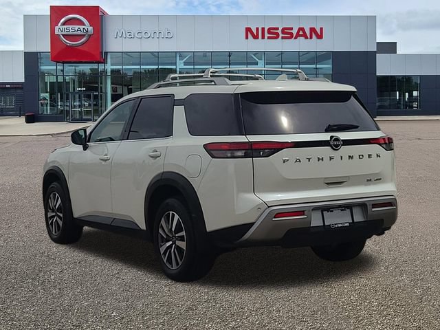 Used 2024 Nissan Pathfinder SL AWD/4WD image 5