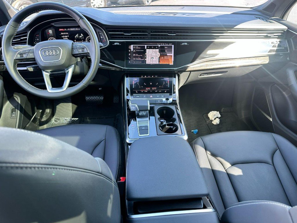 Used 2026 Audi Q7 3.0T Premium w/ Convenience Plus Package AWD/4WD image 13