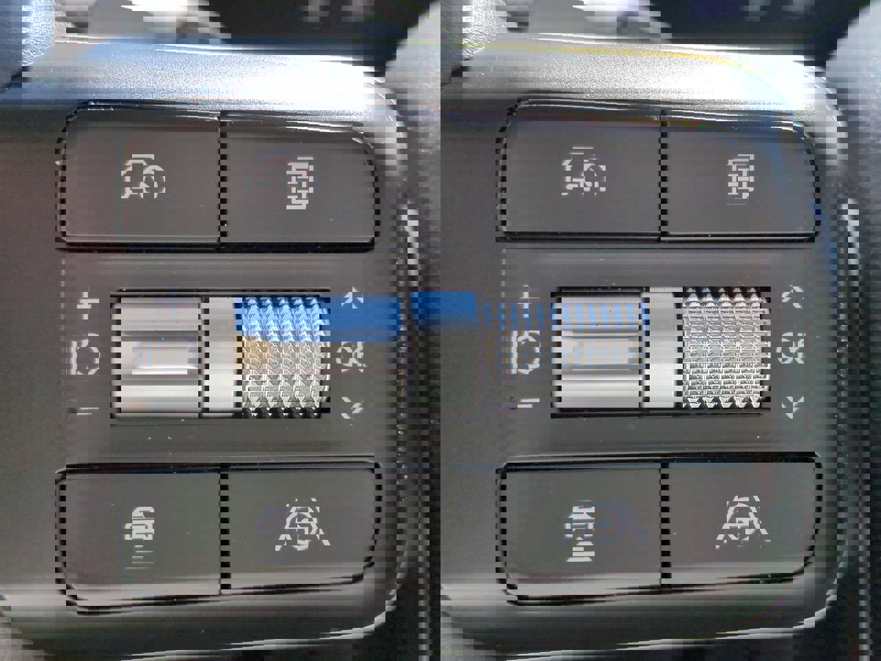 Used 2024 Hyundai Santa Fe Limited image 25