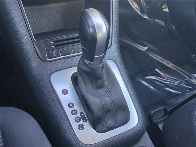 Used 2017 Volkswagen Tiguan Limited w/ Alloy Wheels Package image 12