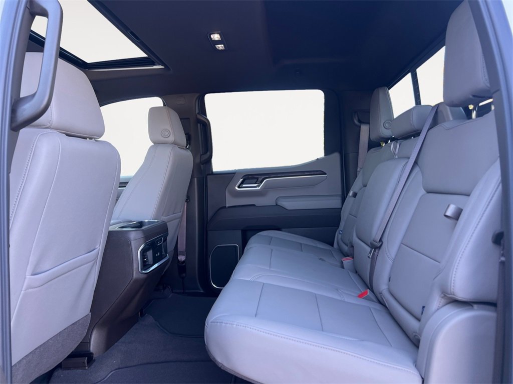 New 2026 GMC Sierra 1500 SLT w/ SLT Convenience Package image 13