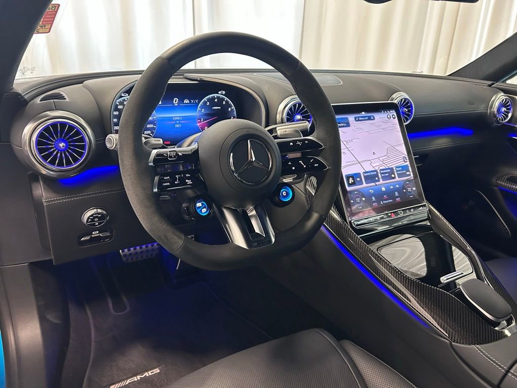 Used 2023 Mercedes-Benz SL 63 AMG 4MATIC image 2