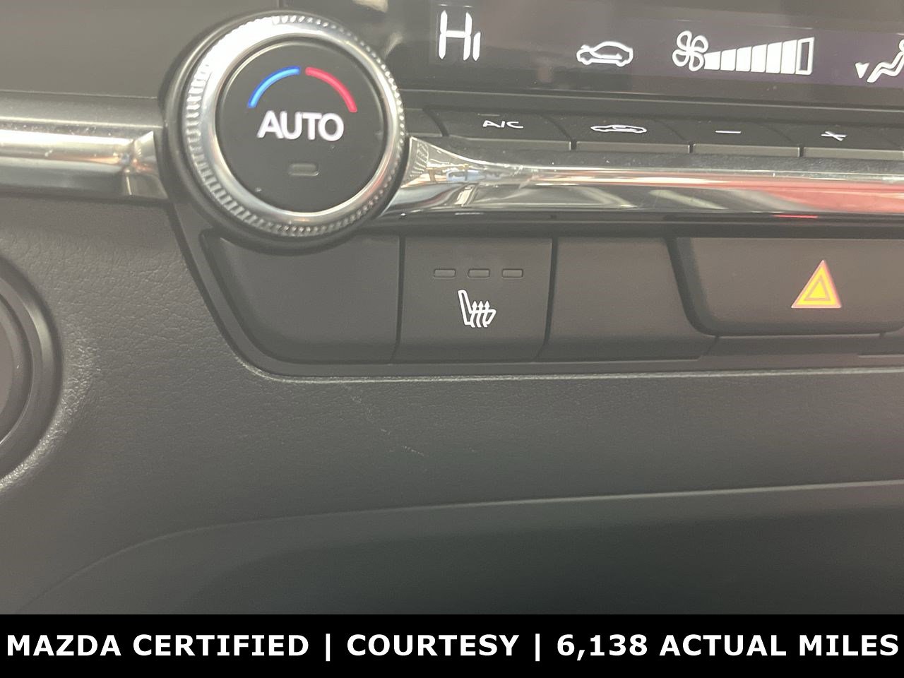 Certified 2025 MAZDA MAZDA3 Carbon image 22